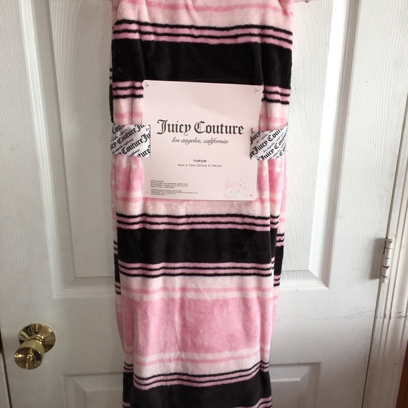 Juicy Couture Other - 💖💖Juicy Couture Throw💖💖